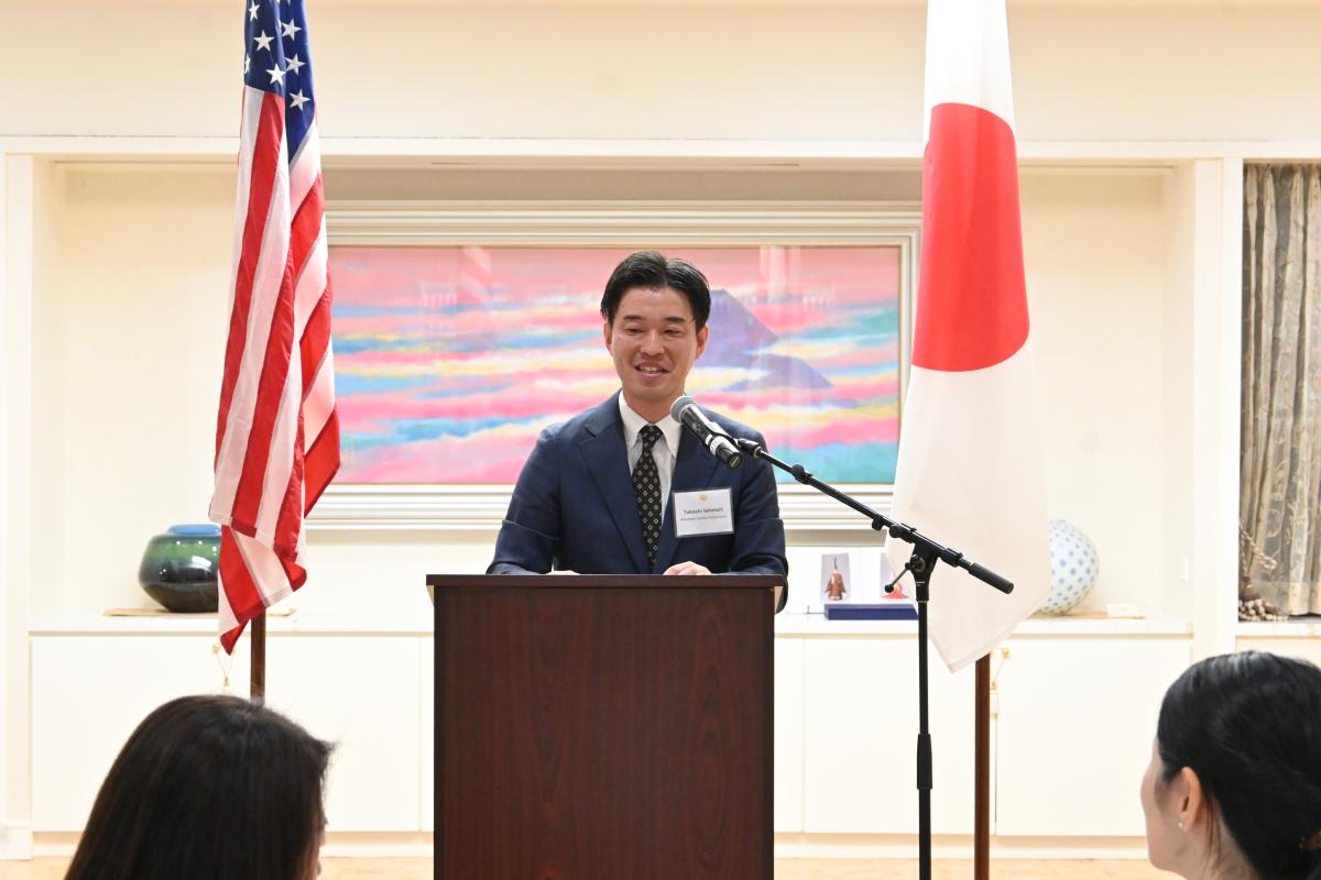 Takashi Ishimori speaking